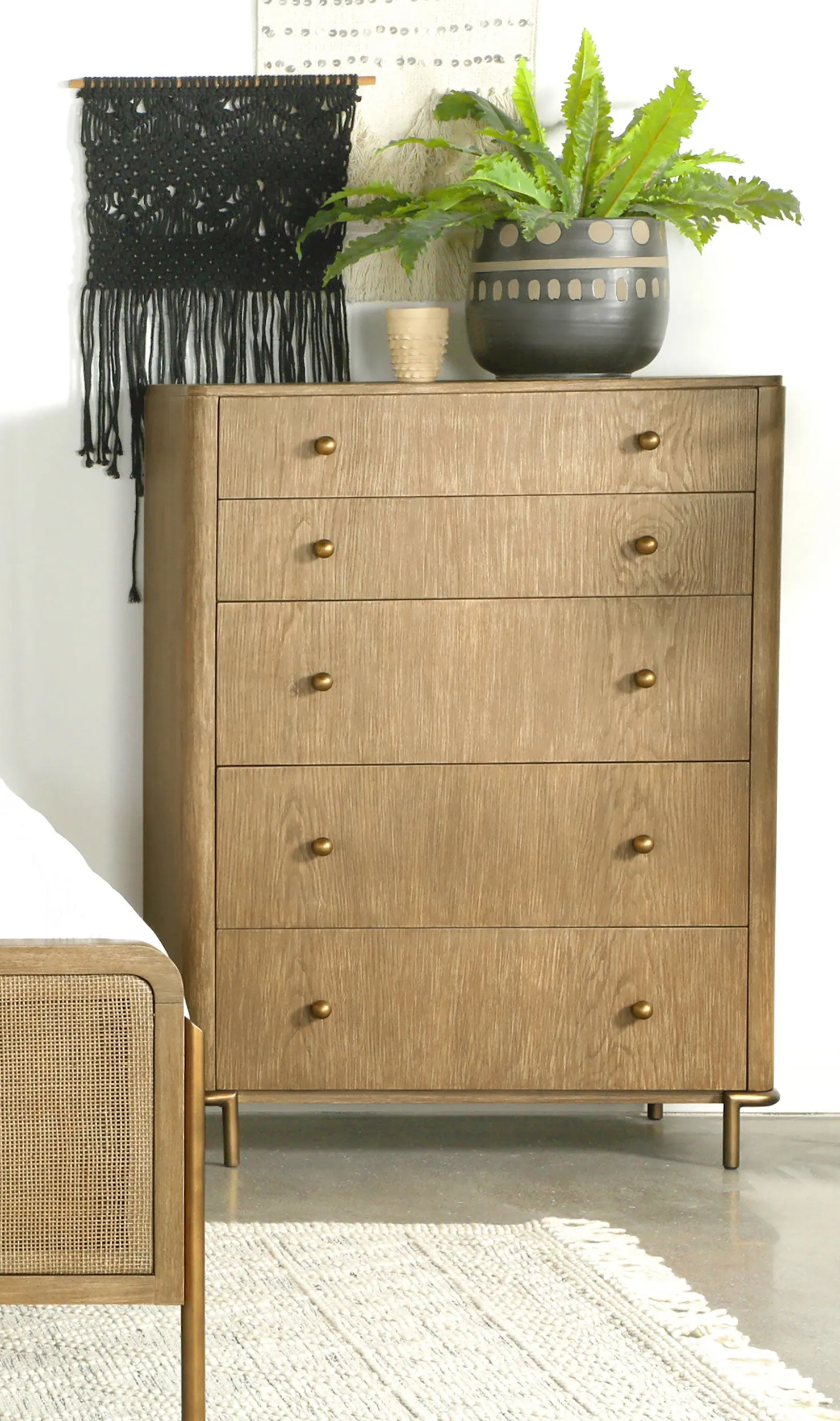 Arini 5-drawer Bedroom Chest Sand Wash