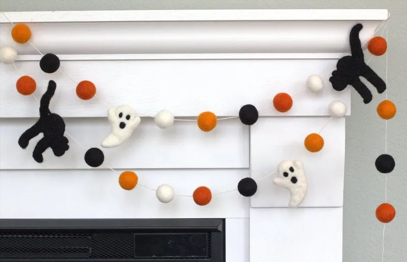 Black Cat & Ghost Halloween Garland- Orange, Black & White