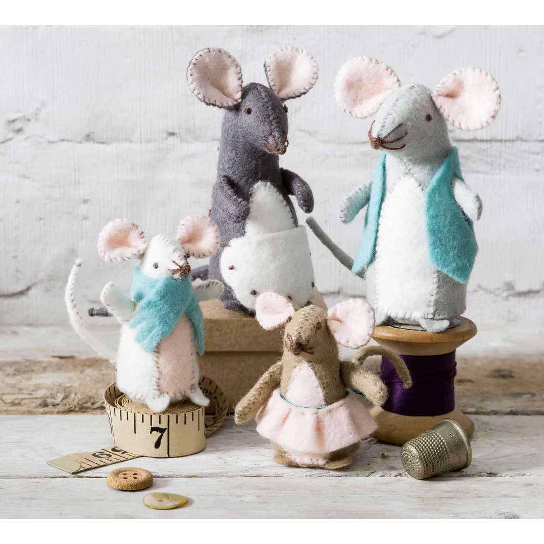 Corrine Lapierre | Wool Felt Craft Kit - Mouse Family