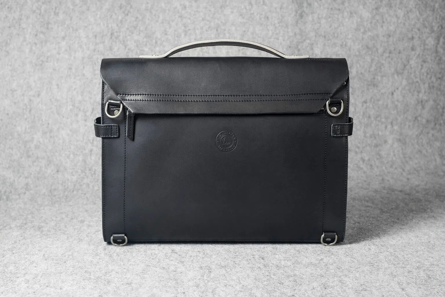 DESIGNER MESSENGER MINIMAL PLUS - black