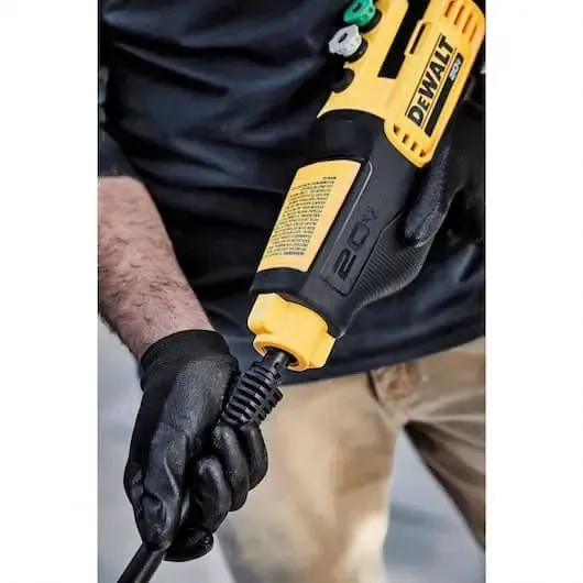 DeWalt 20V MAX* 550 psi Cordless Power Cleaner Kit