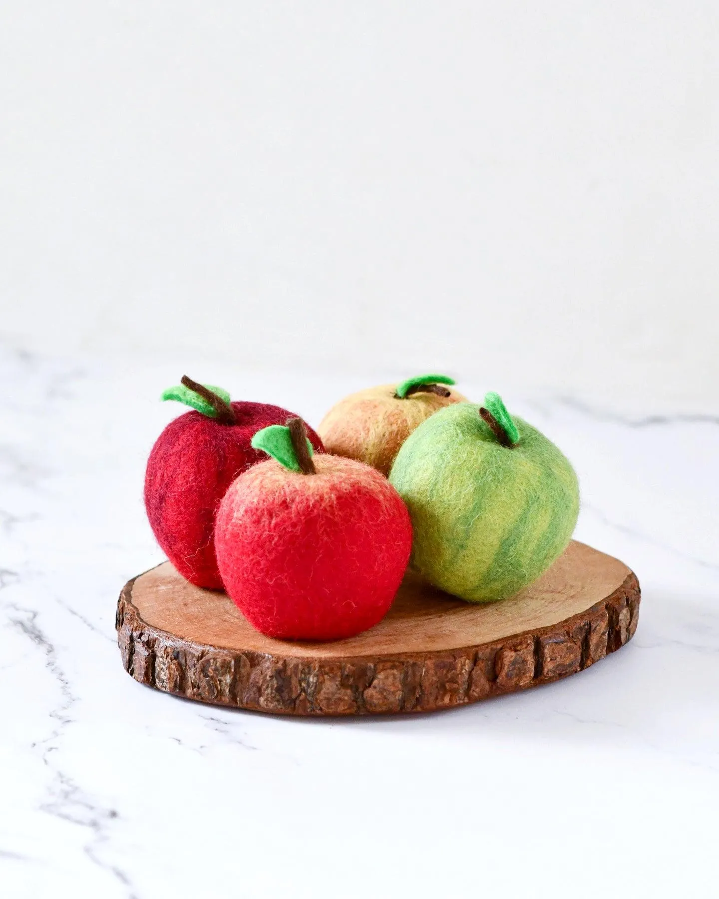 Felt Apples (Set of 4 Apples)