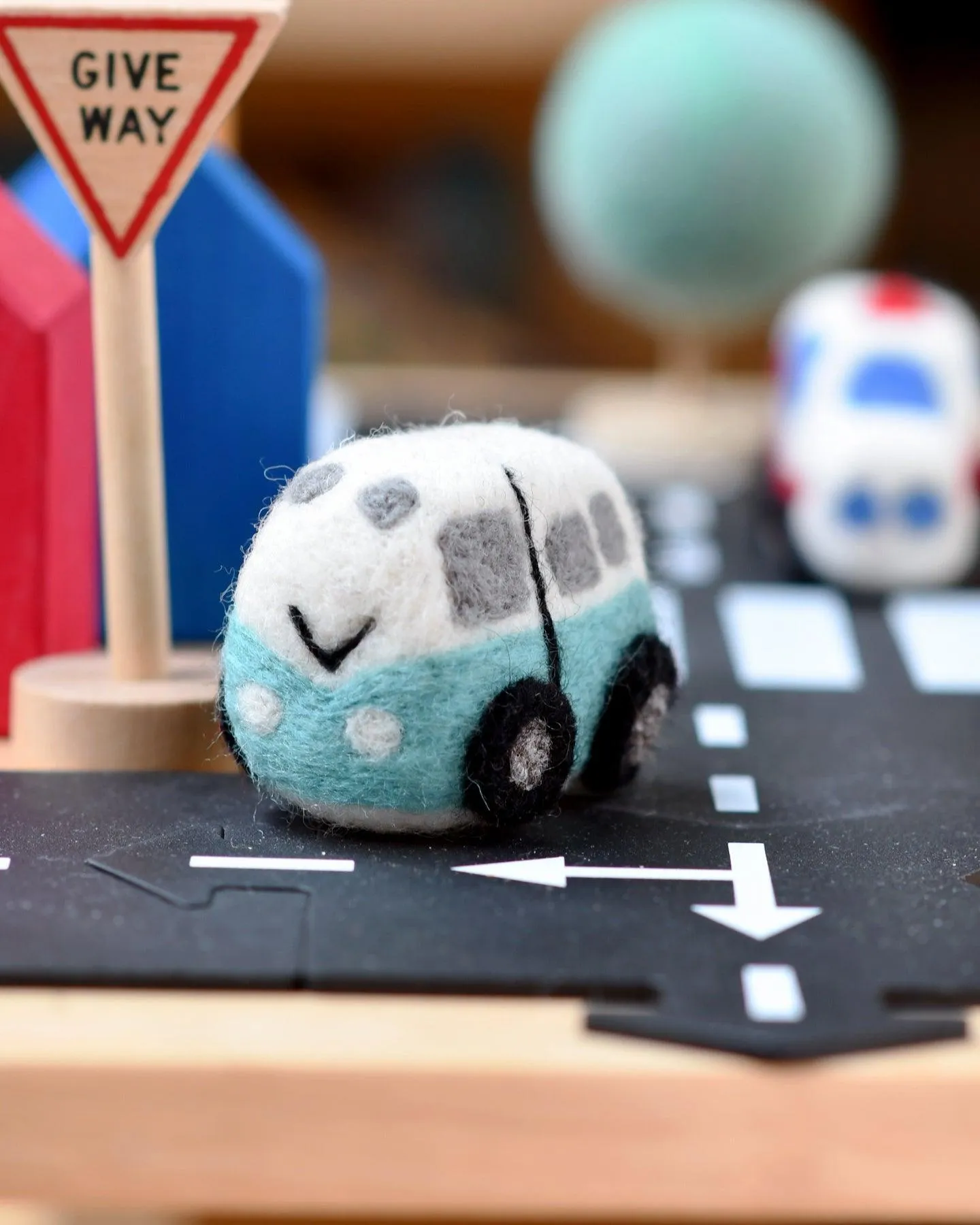 Felt Camper Van Toy