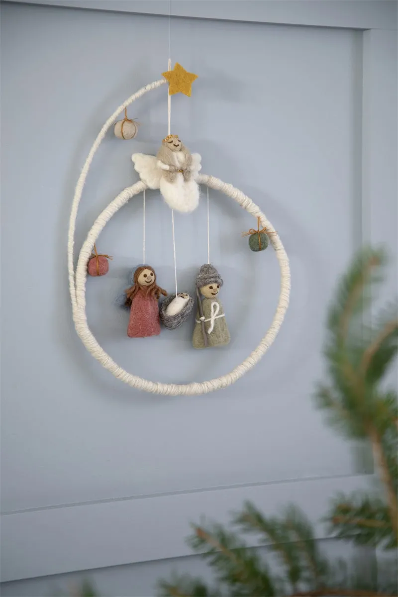 Felt Christmas Wreath - Nativity