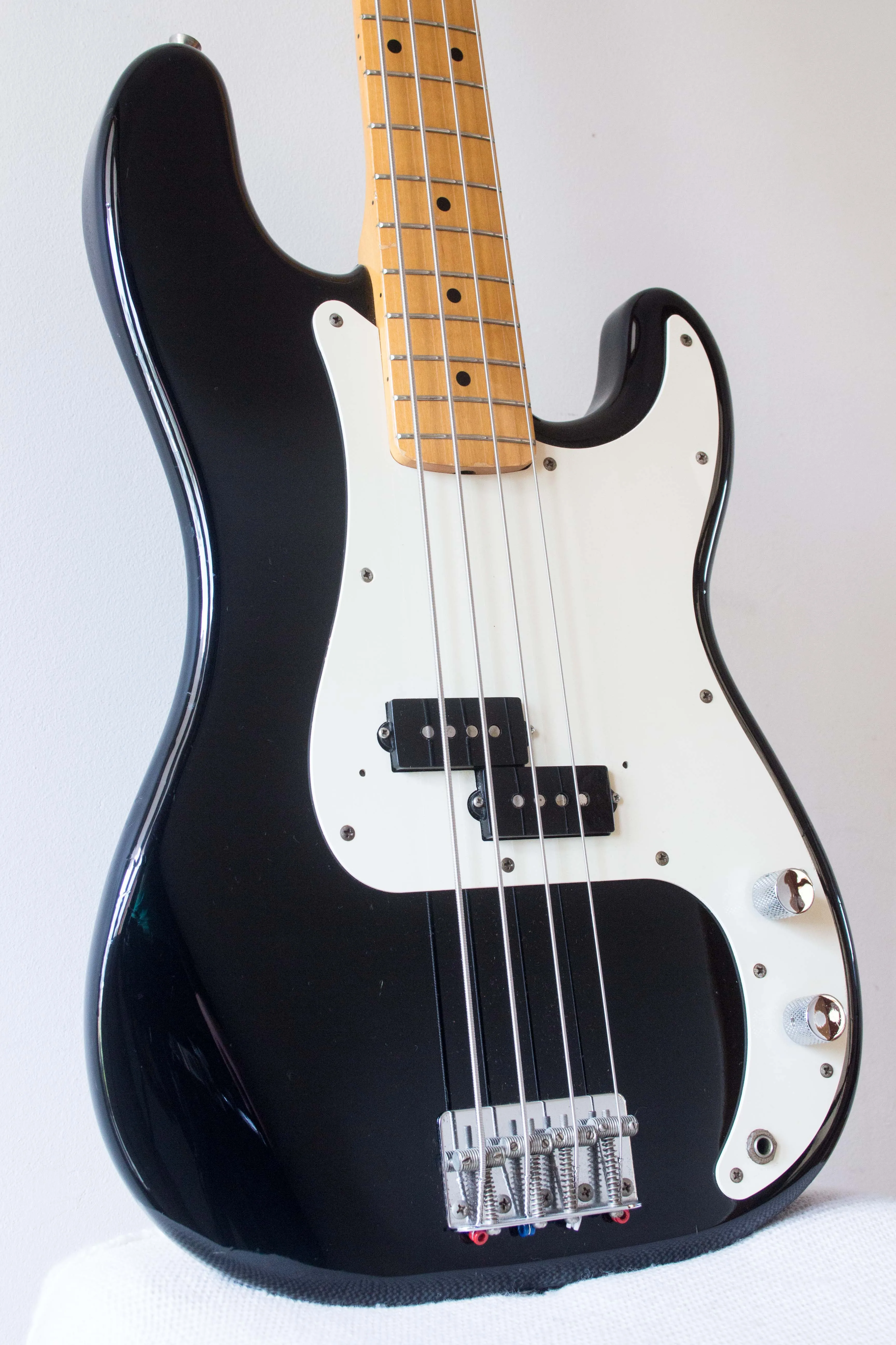 Fender Japan '57 Reissue Precision Bass PB57-75 Black 1993/4