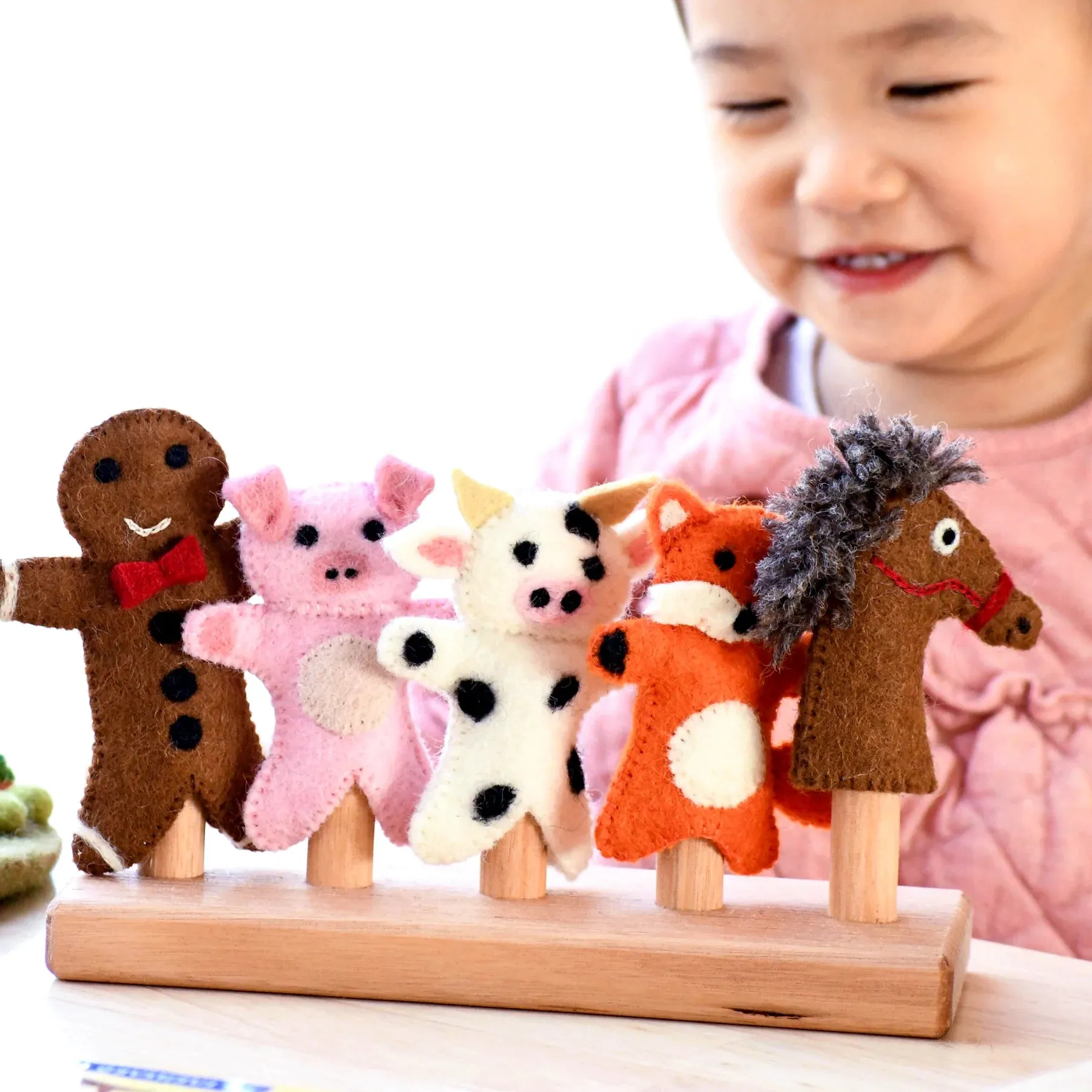 Gingerbread Man Story, Felt Finger Puppet Set