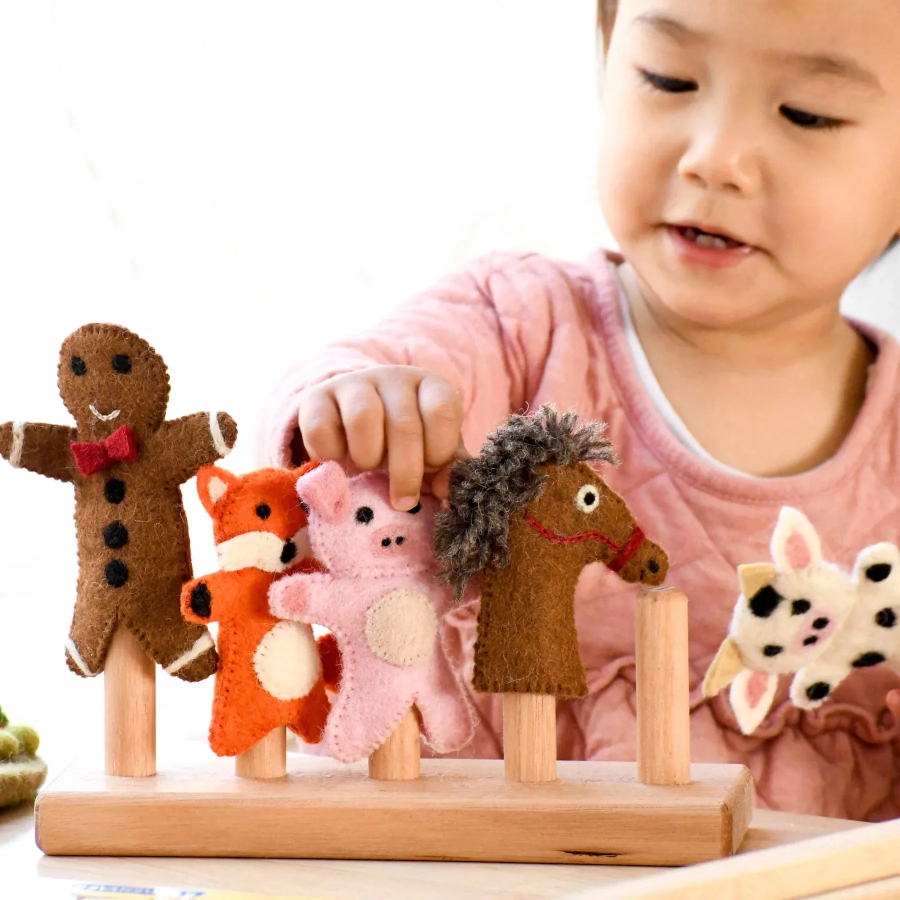 Gingerbread Man Story, Felt Finger Puppet Set