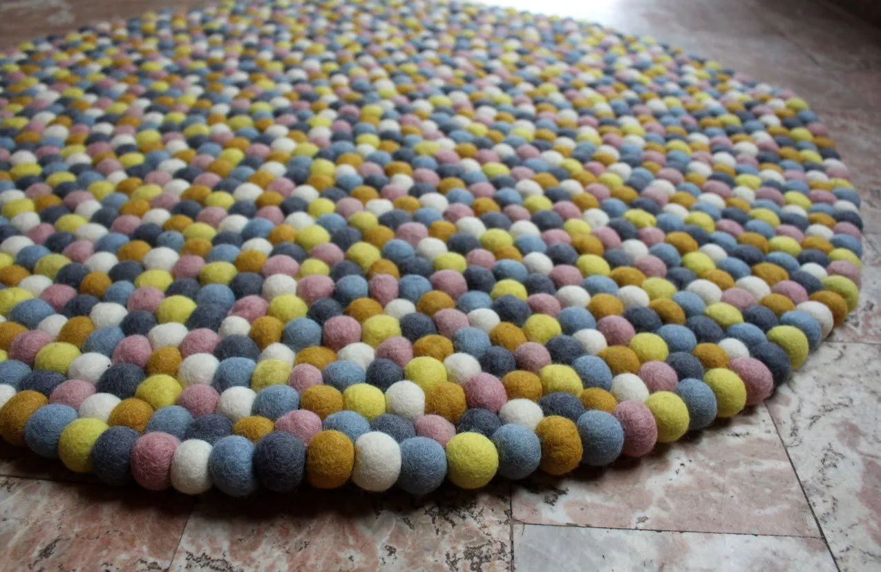 Lemon Berry Round Felt Ball Rugs 90 cm