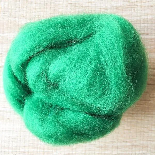 Needle felted supplies wool felting Green wool Roving for felting short fabric