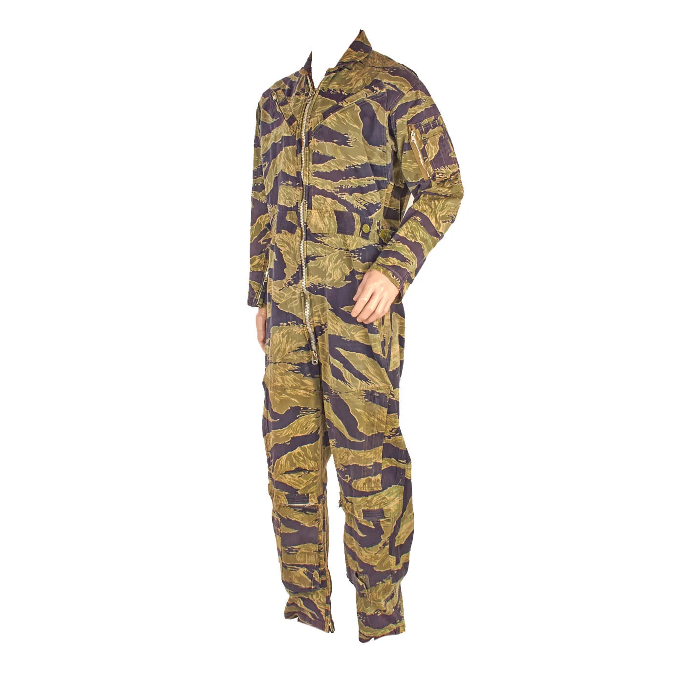 Original Rare Vietnam War Pilot’s Japanese-Made “John Wayne” Pattern Tigerstripe Flightsuit