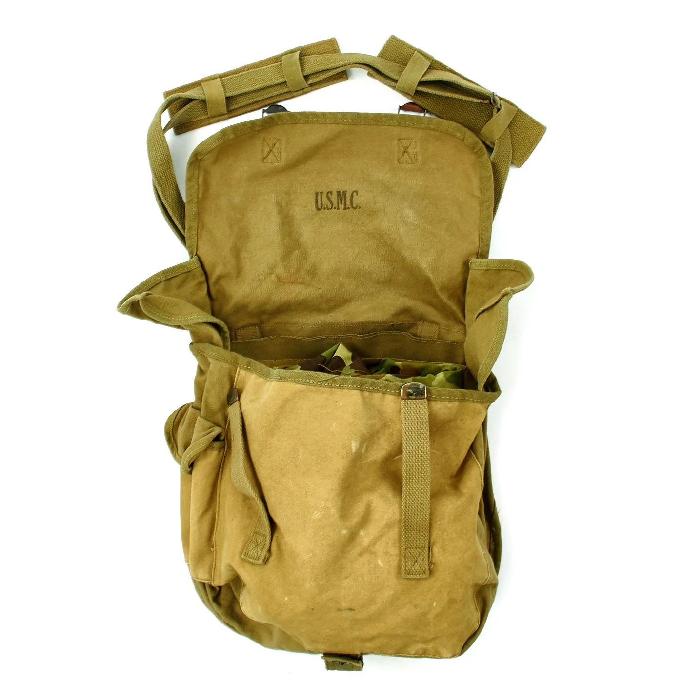 Original U.S. WWII 1944 dated USMC Musette Bag by Boyt with 1943 Dated Camouflage Shelter Half