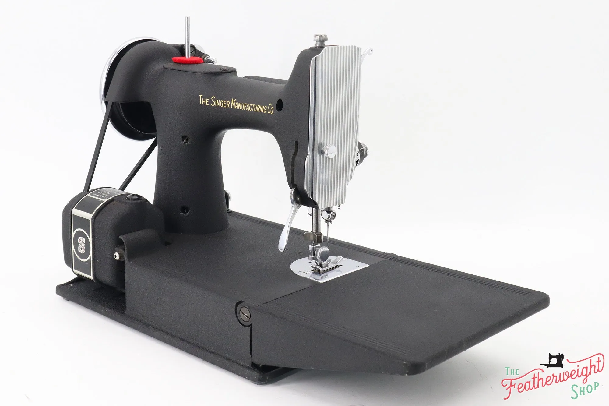 Singer Featherweight 221 Sewing Machine, Rare - WRINKLE AF5893**