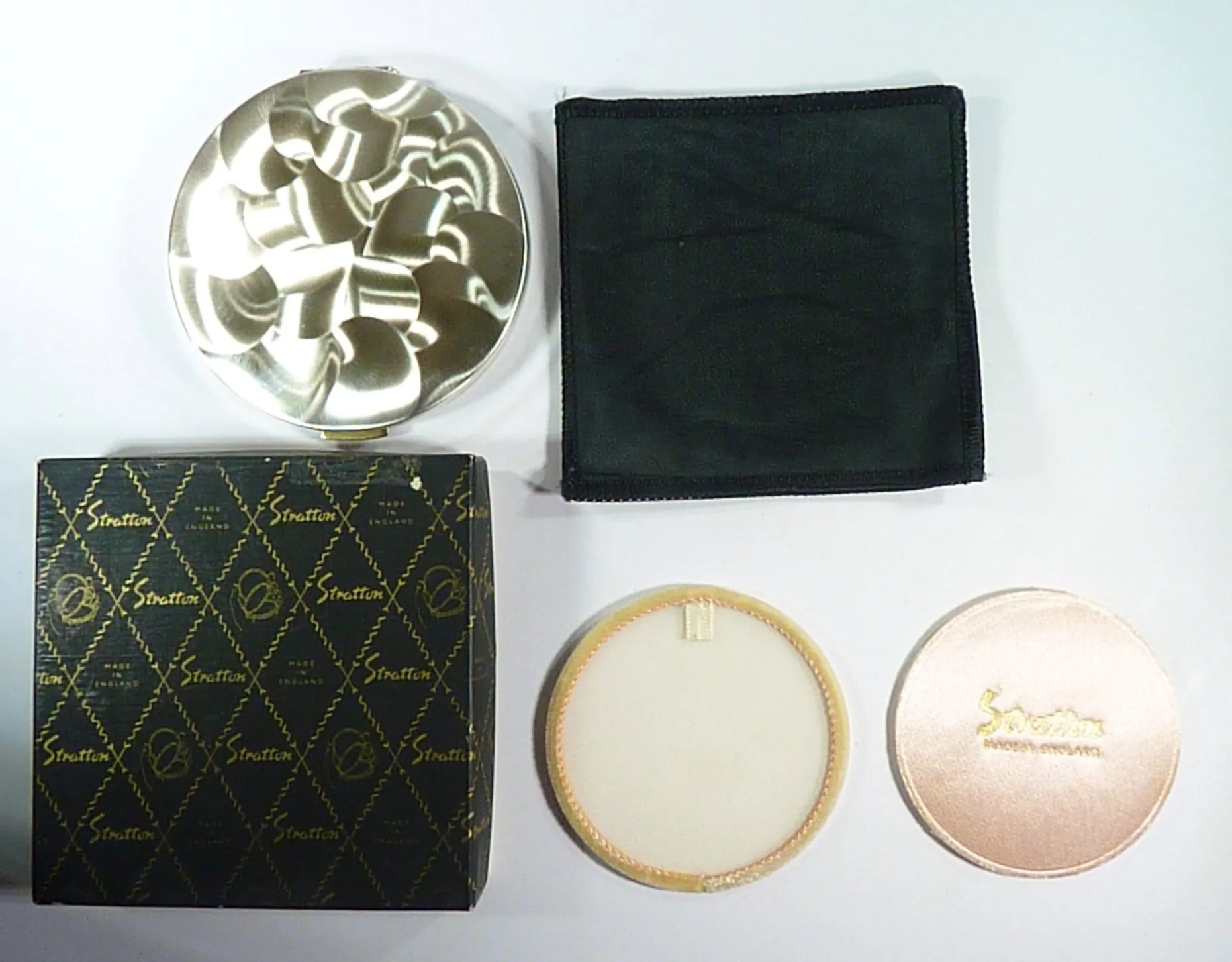 Unused Rare Boxed Silver Plated Stratton Compact Mirror