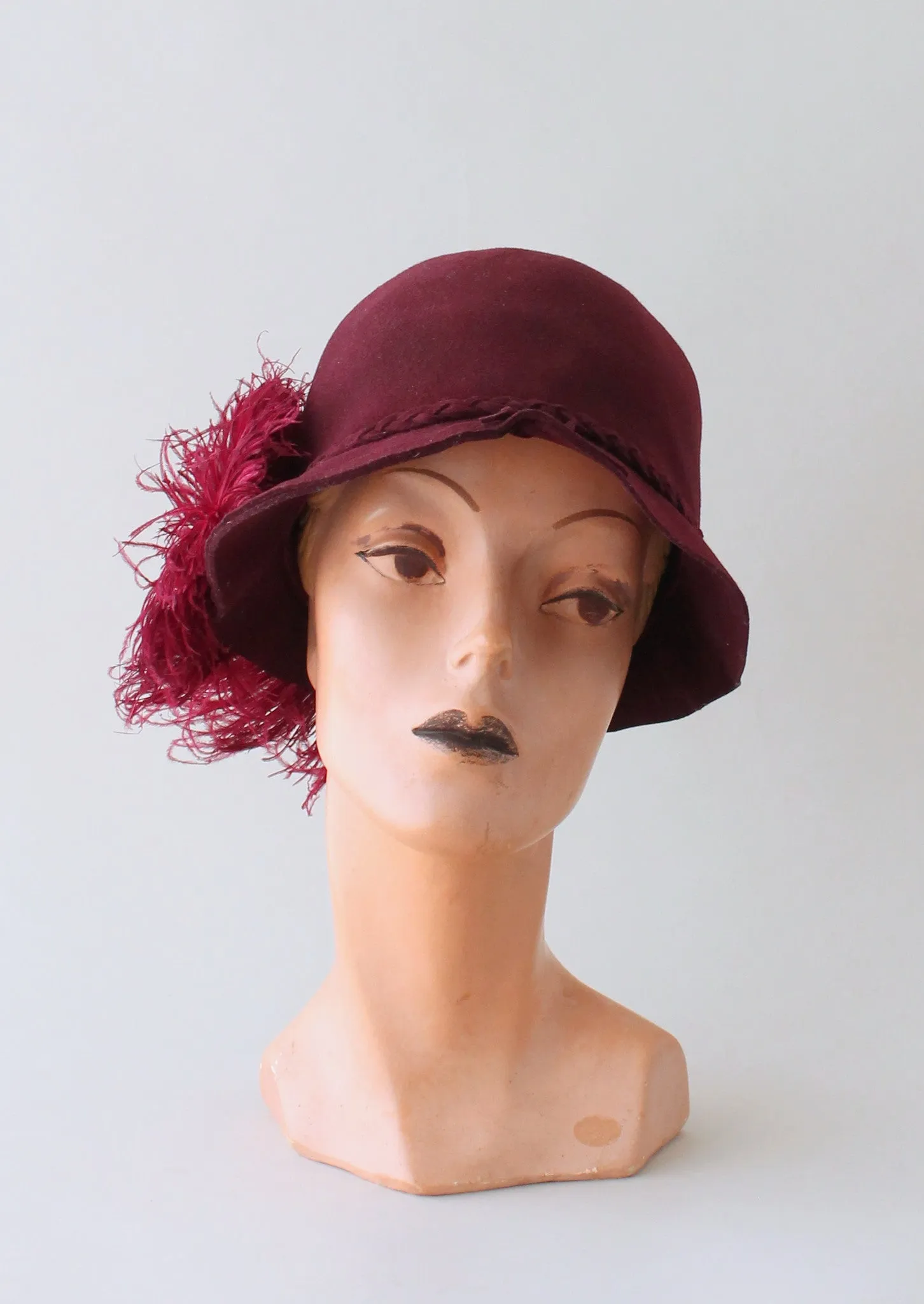 Vintage 1920s Cranberry Felt Plumed Cloche Hat