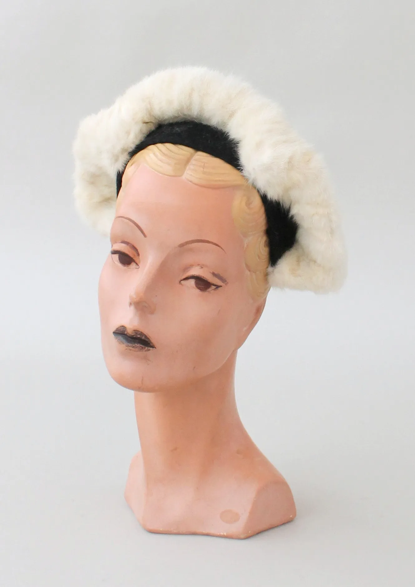 Vintage 1940s White Fur and Black Felt Hat