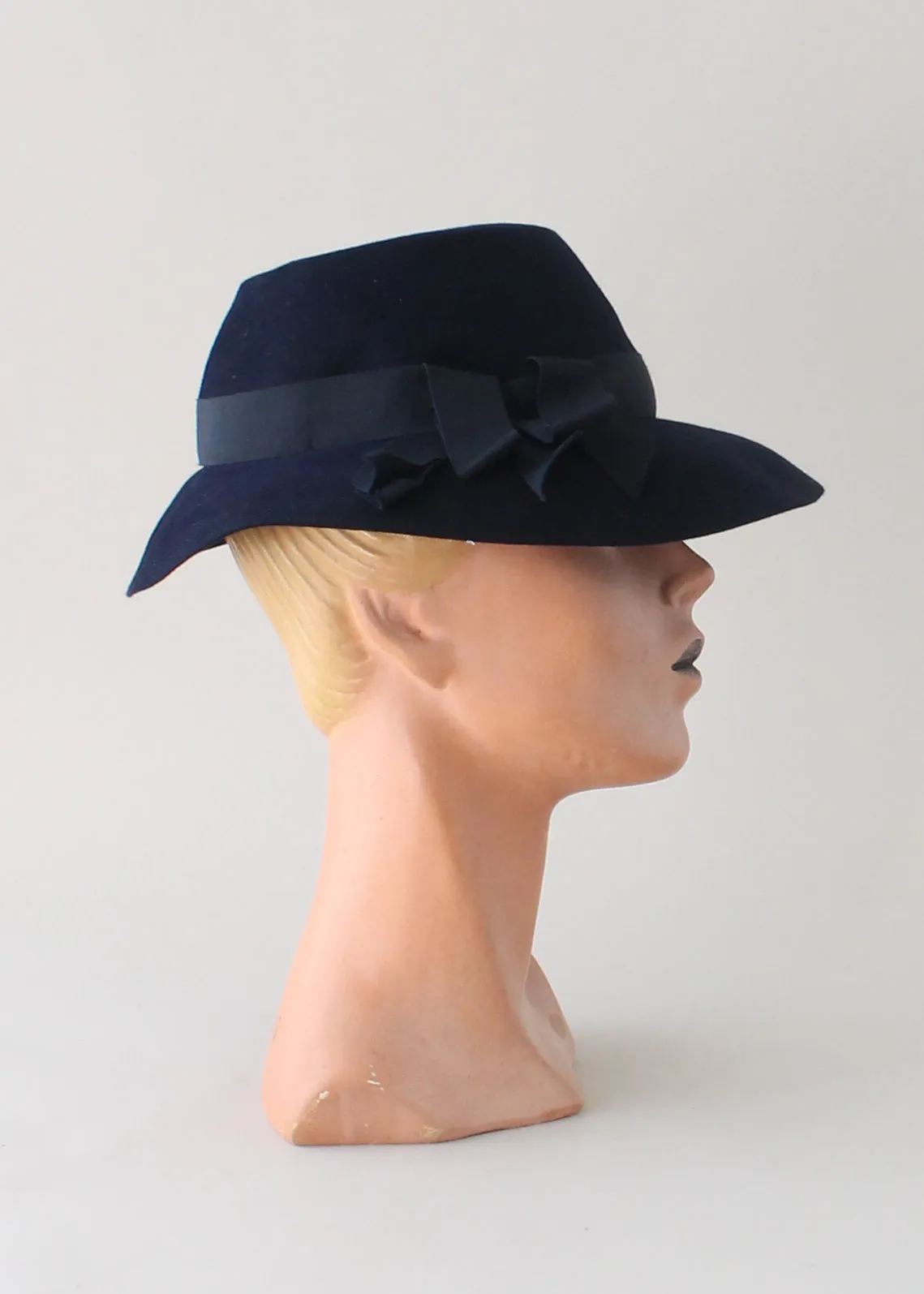 Vintage Late 1930s Navy Felt Fedora