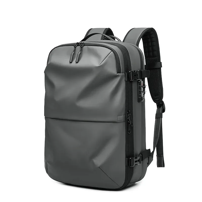 Voyager Elite 17-Inch Laptop Backpack with Vacuum Compression