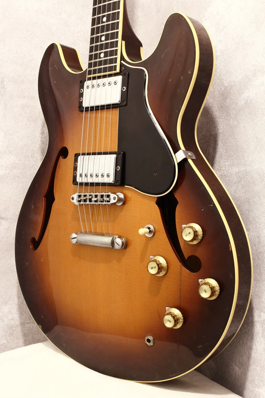 Yamaha SA1800 Semi Hollow Brown Sunburst 1983